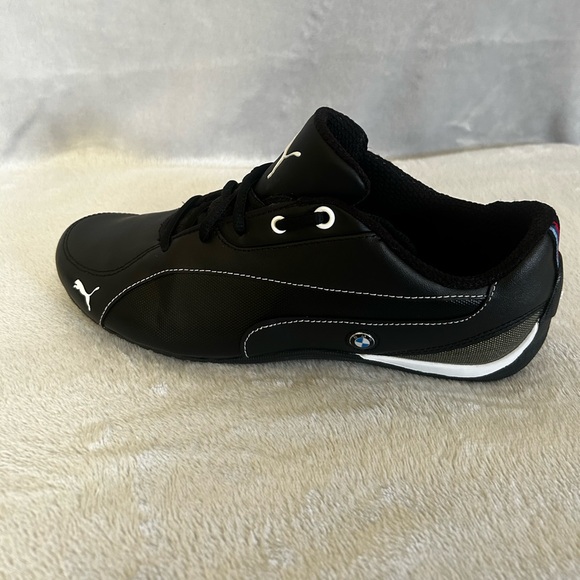 Puma BMW Motorsport low cut tennis shoe size 6. - Picture 3 of 10